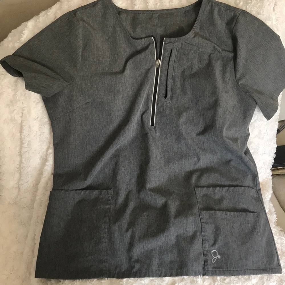 Scrub top